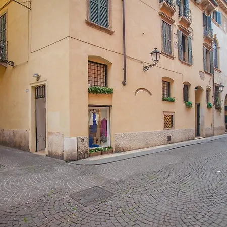 Italianflat - La Residenza Del Cantante * 베로나