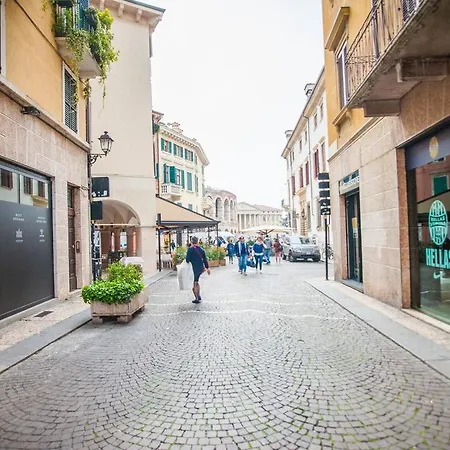 아파트 Italianflat - La Residenza Del Cantante