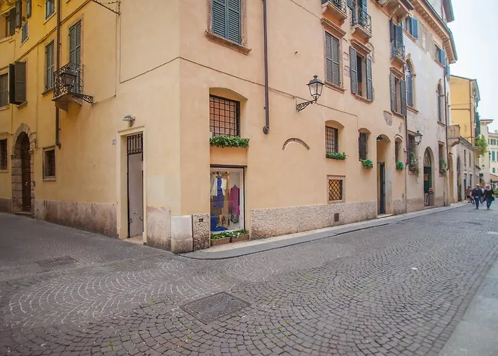 Italianflat - La Residenza Del Cantante * Verona